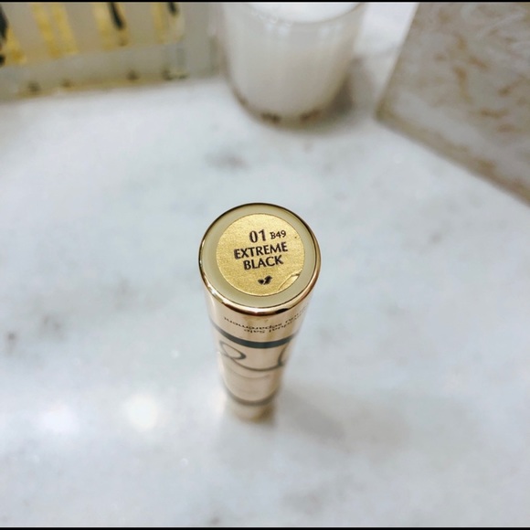 Estée Lauder sumptuous extreme máscara - Picture 3 of 3